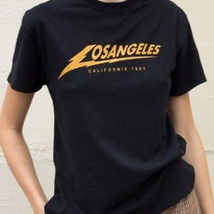 Brandy melville t-shirt cropped a little bit